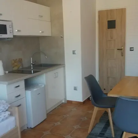 ホームステイ Goscinne Bemar *