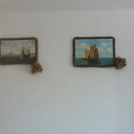 Quarto em Acomodações Particulares Goscinne Bemar