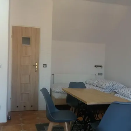 ホームステイ Goscinne Bemar