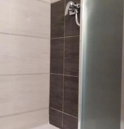 Quarto em Acomodações Particulares Goscinne Bemar