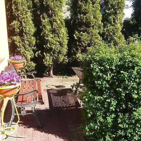 Goscinne Bemar ホームステイ ヤスタルニャ