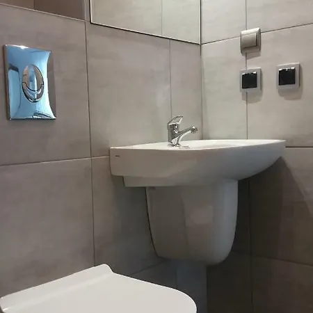 Goscinne Bemar Quarto em Acomodações Particulares *
