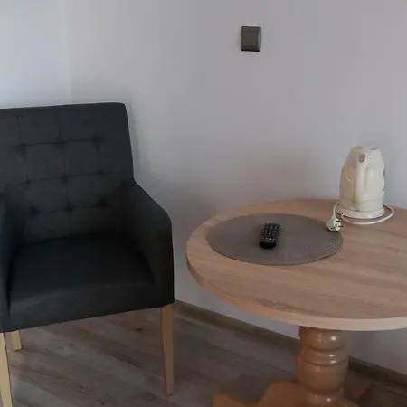 Goscinne Bemar ヤスタルニャ