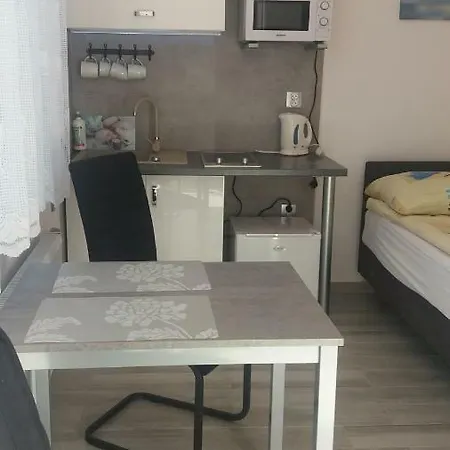 Goscinne Bemar * ヤスタルニャ